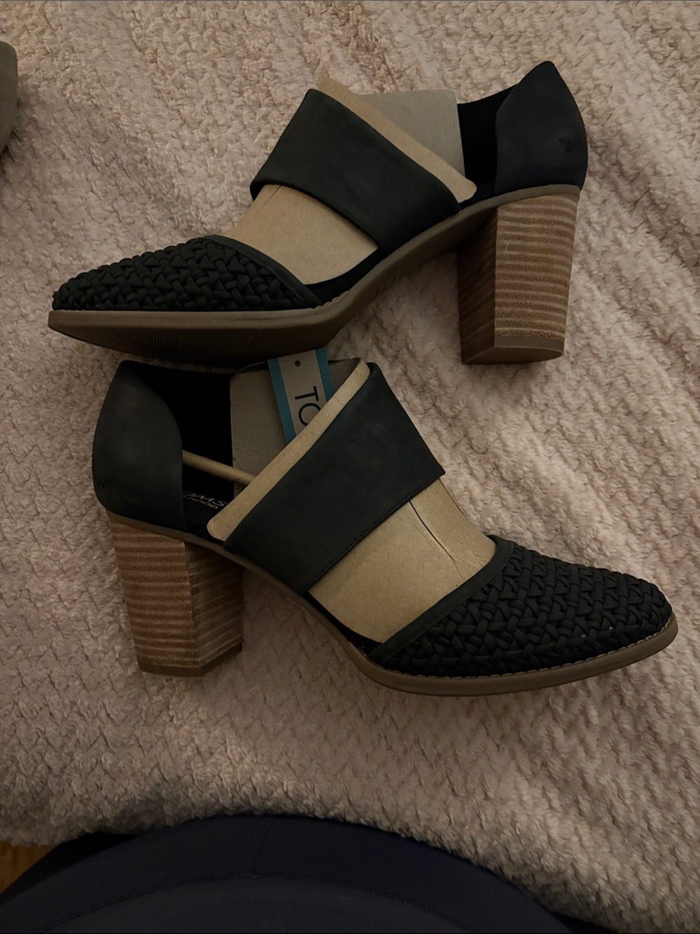 Tom’s Milan Black